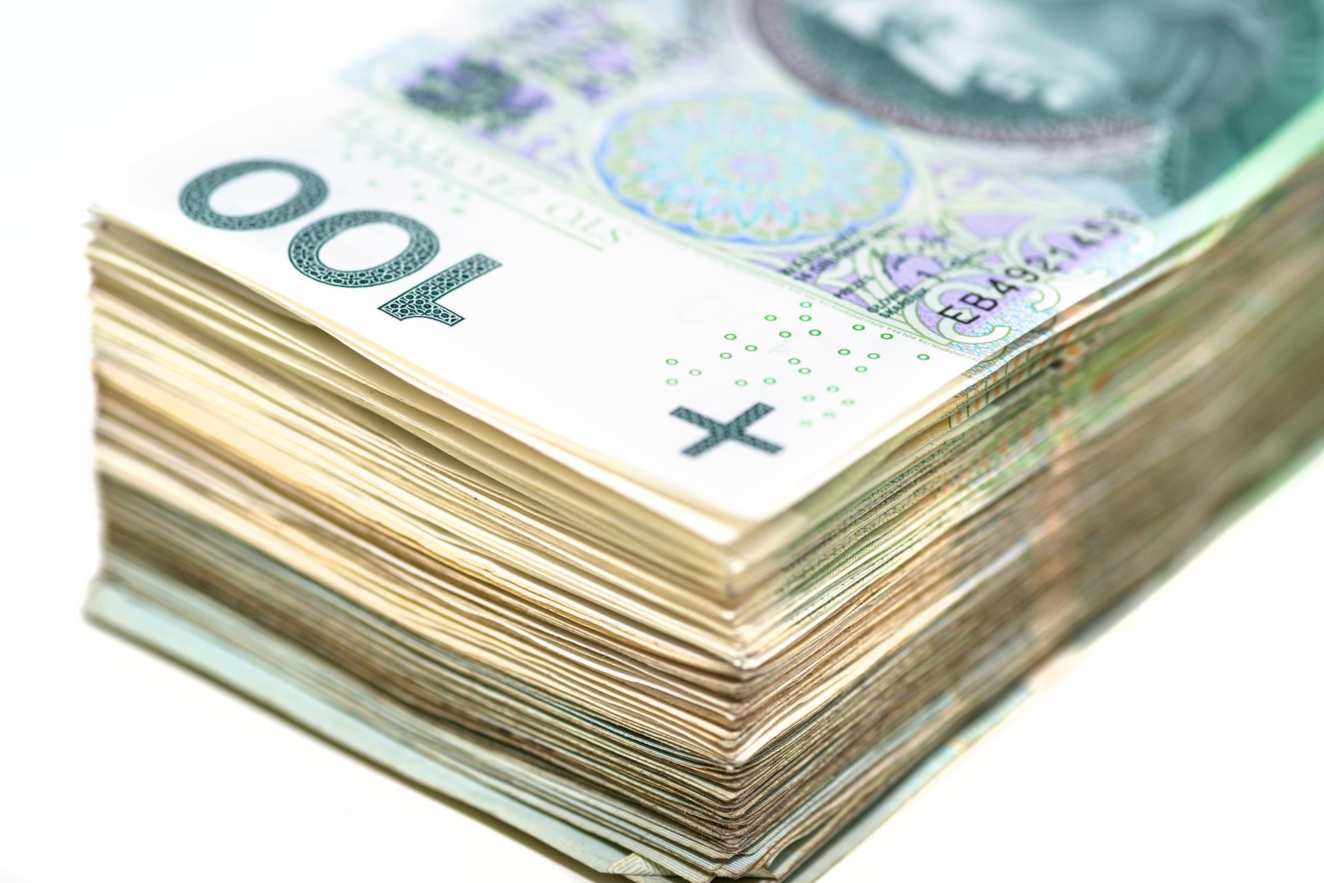 Premia uznaniowa wypłacana co miesiąc w tej samej wysokości – czy zmienia swój charakter?