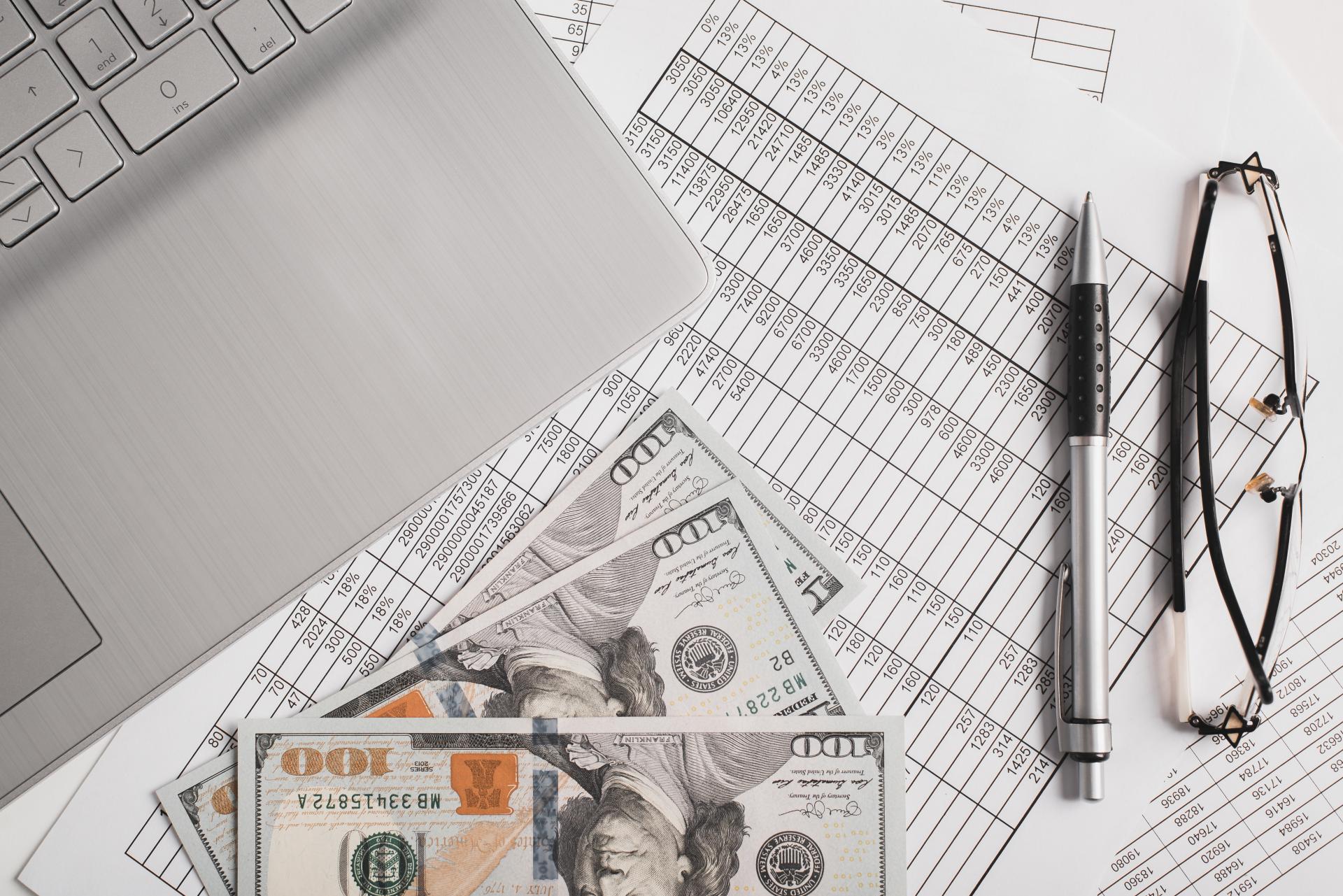 Koszty odpłatnego zbycia akcji lub udziałów w przypadku wynagrodzenia pośredników