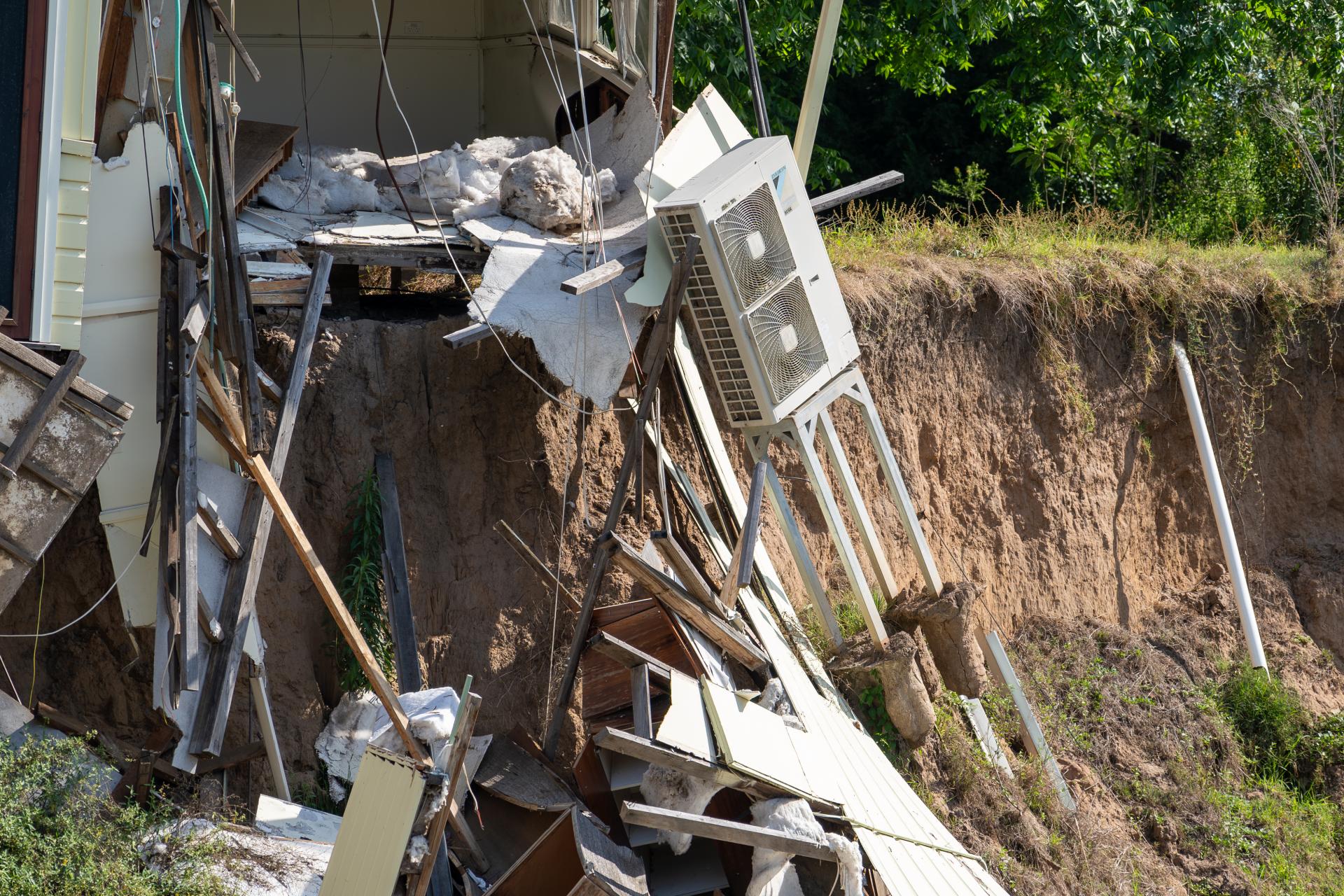 Nakaz rozbiórki skierowany do użytkownika – czy jest ważny?