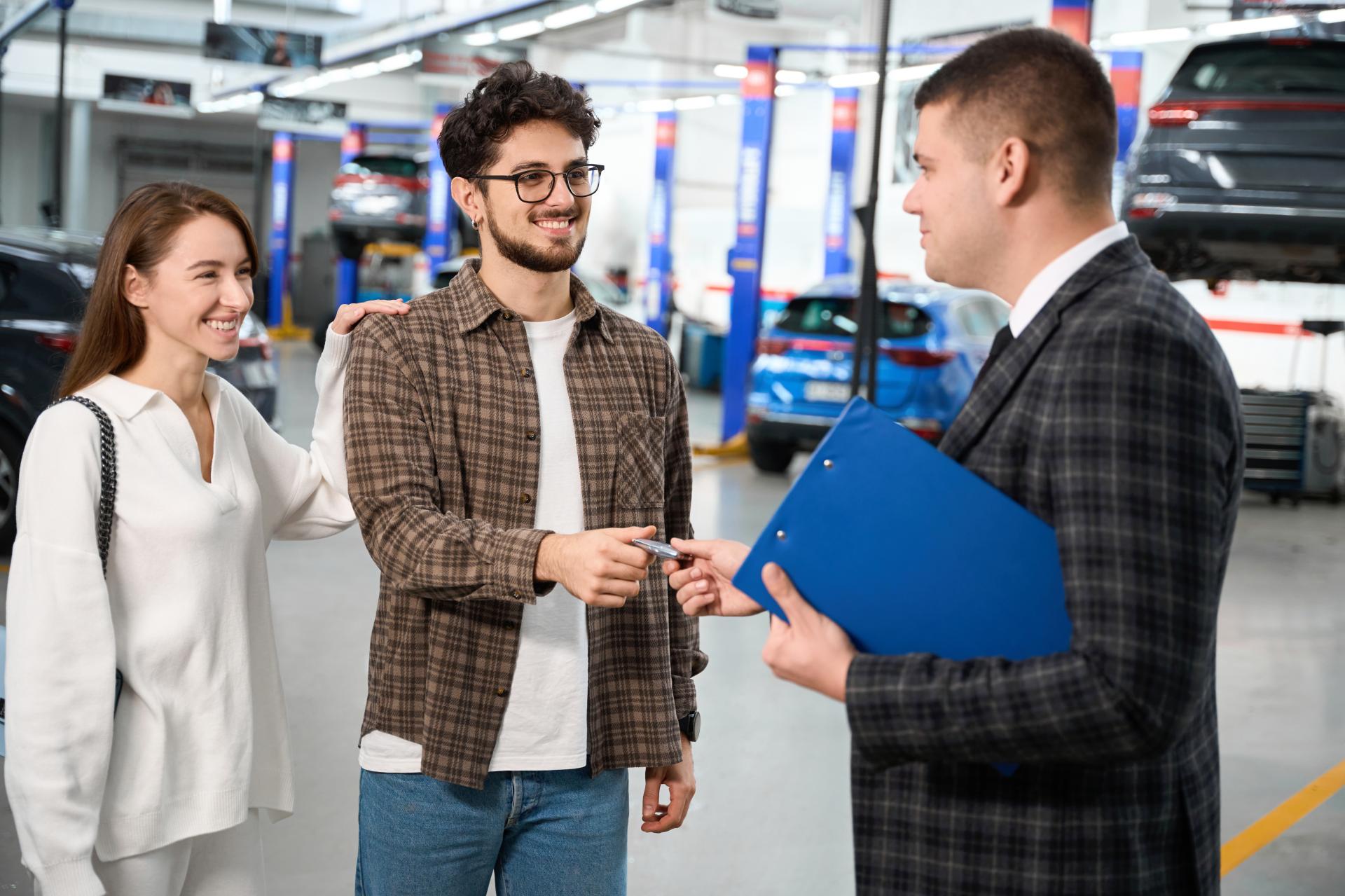 Umowa leasingu w walucie obcej – jak do tego podchodzić?