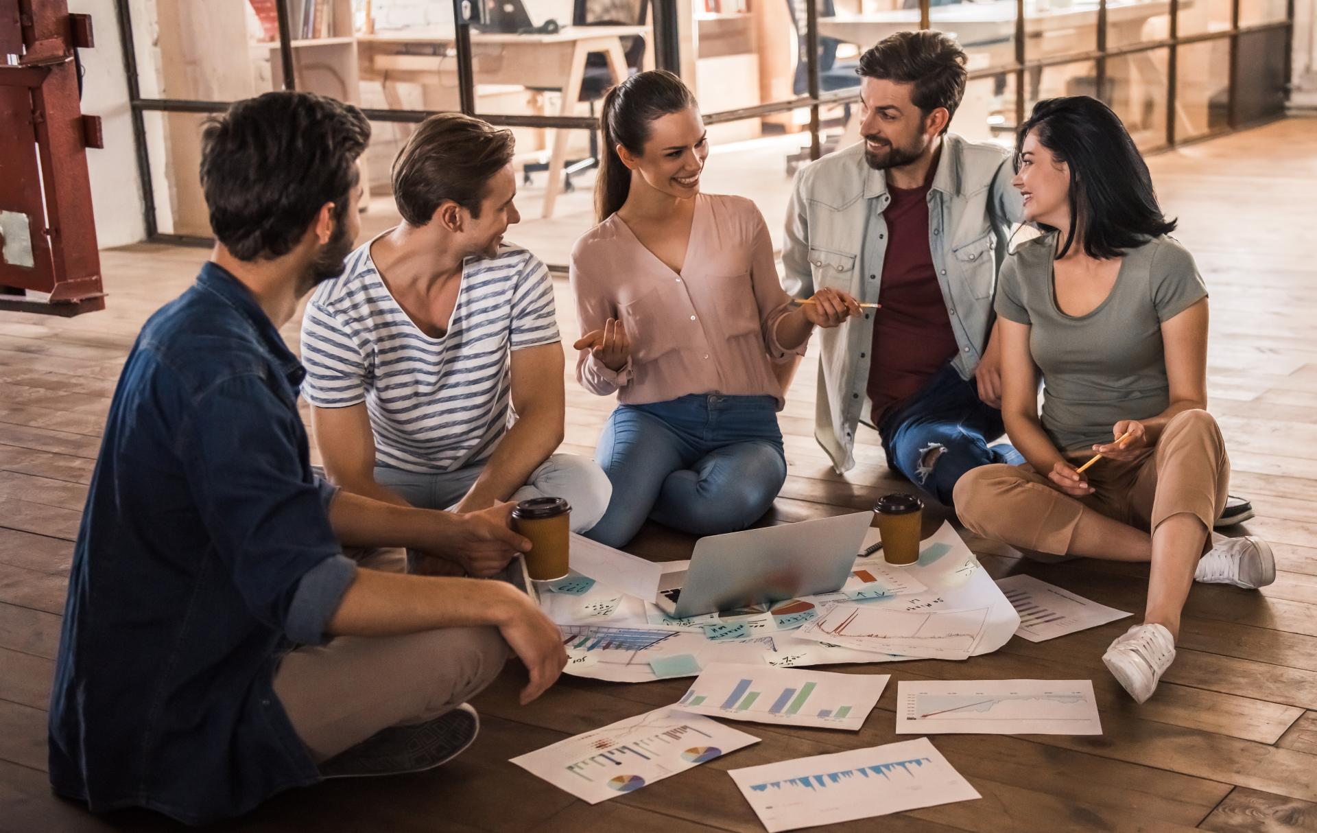 Neuroróżnorodność w firmie i zespole – zrozumienie, znaczenie i wyzwania