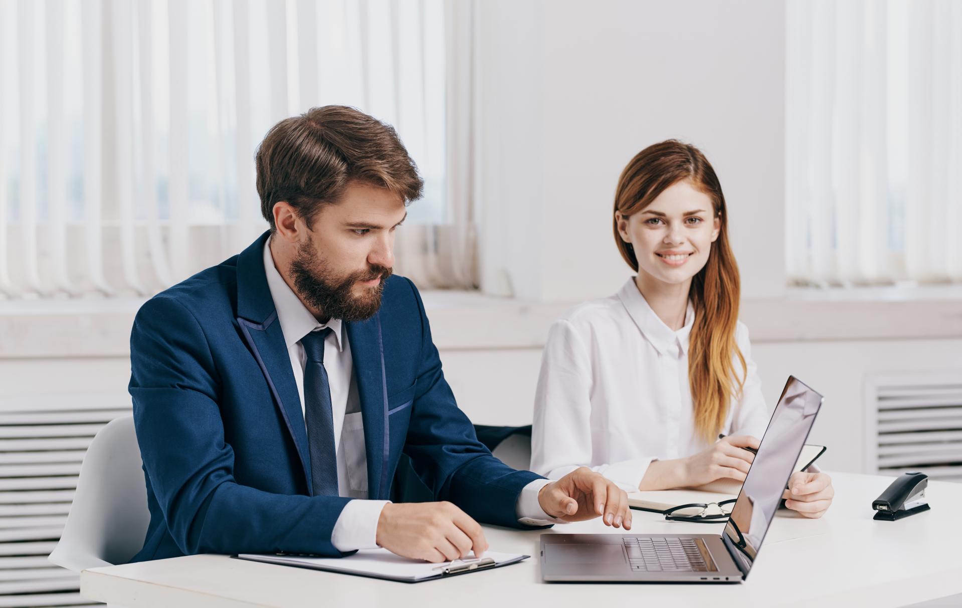 Instrukcje KSeF dla klientów biura rachunkowego – pobierz gotowy wzór maila lub instrukcję