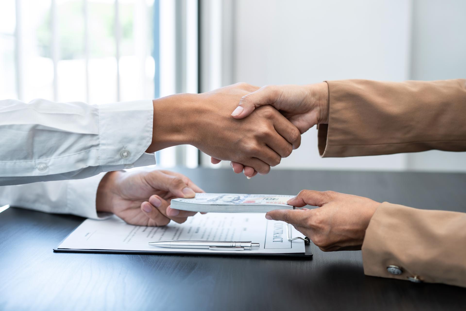 Mienie polikwidacyjne spółek osobowych – komu przysługuje i jak je rozdzielić?