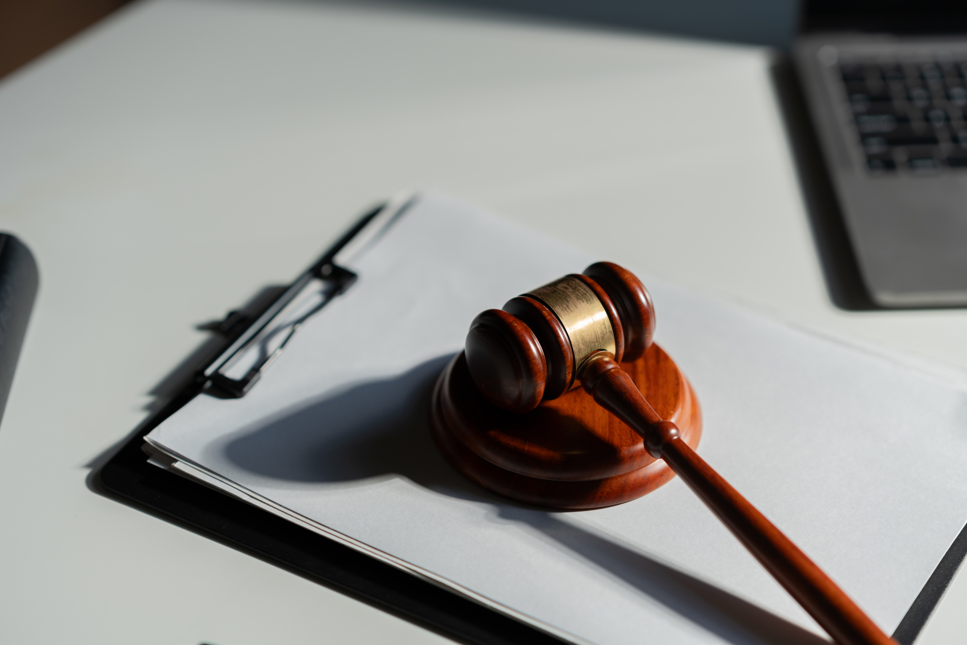 Odstąpienie od wymierzenia kary na gruncie Kodeksu karnego skarbowego