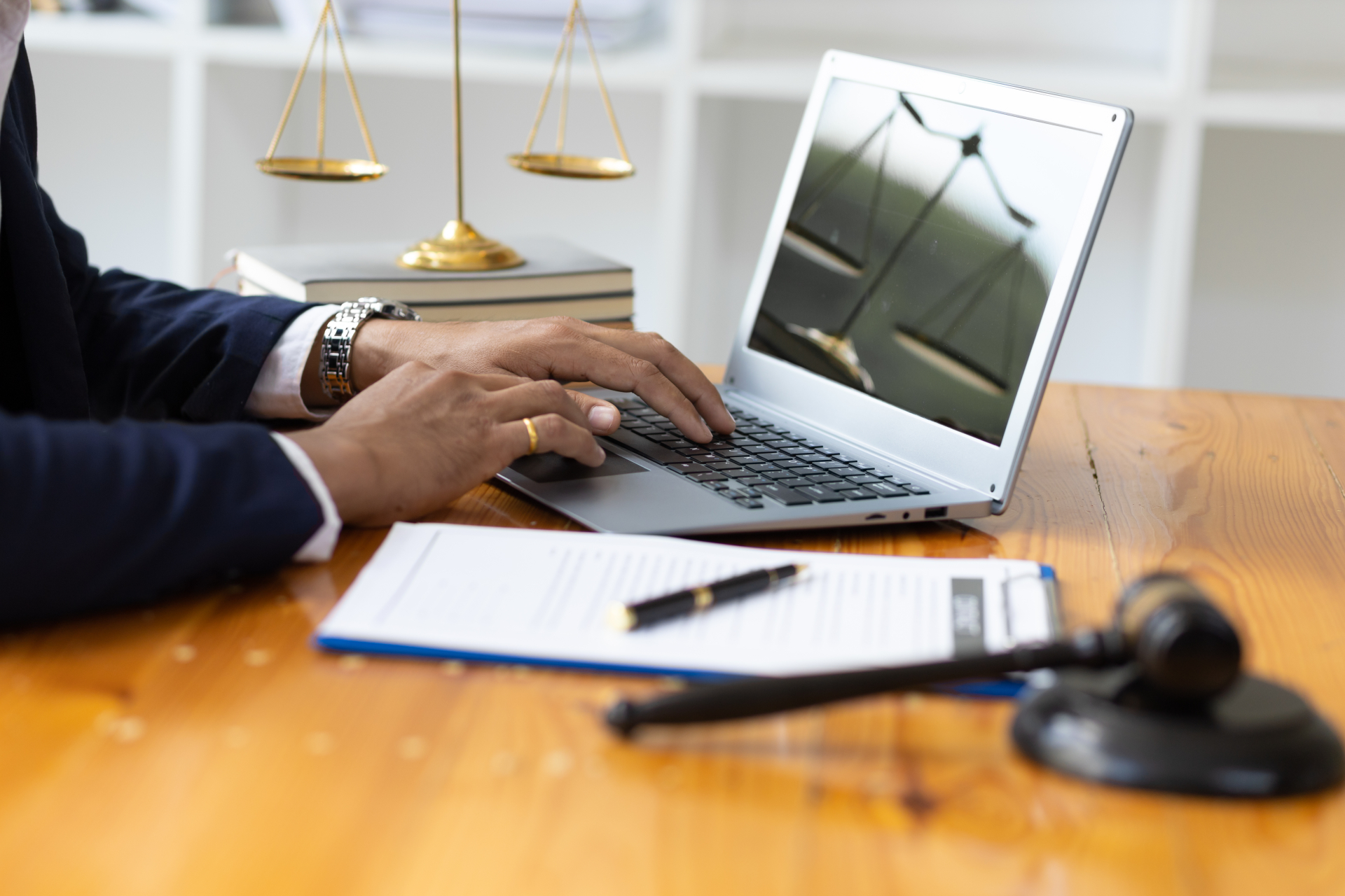 E-mail jako dowód w sprawie gospodarczej – kiedy wiadomość elektroniczna ma moc dowodową?