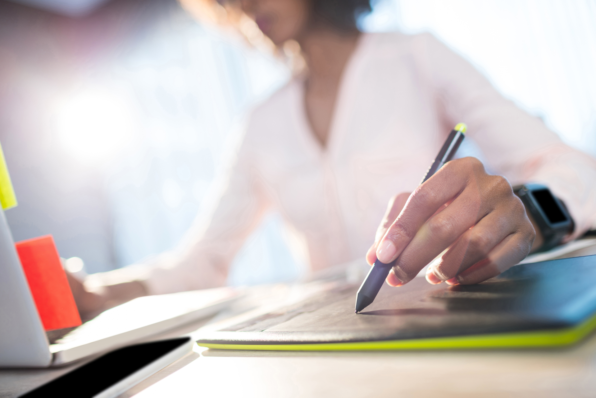 Podpis kwalifikowany w mObywatel - rewolucja dla kadr i pułapka dla księgowości