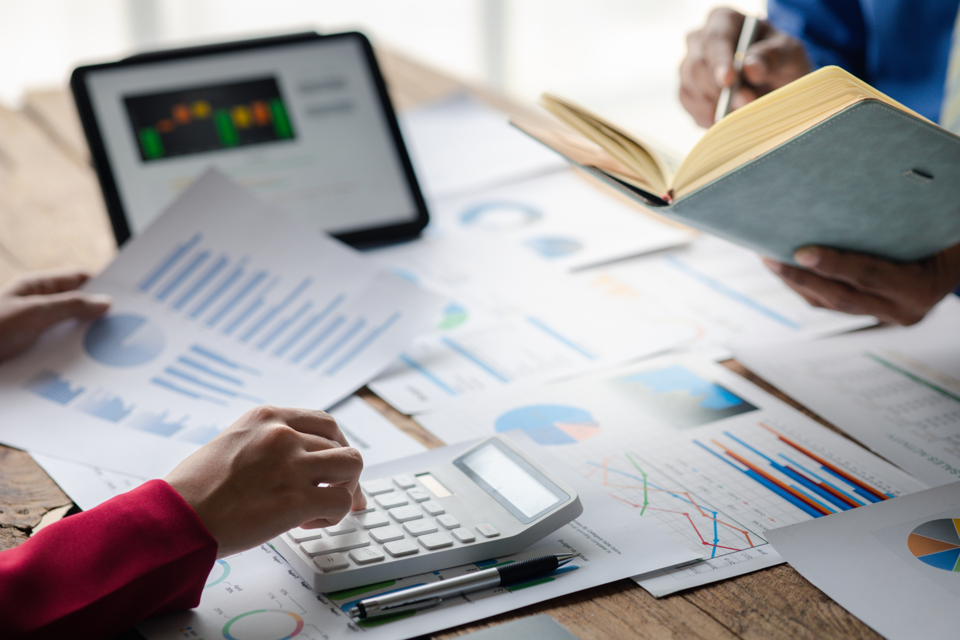 Odszkodowanie za zaległości podatkowe a PIT: Kiedy powstaje przychód?