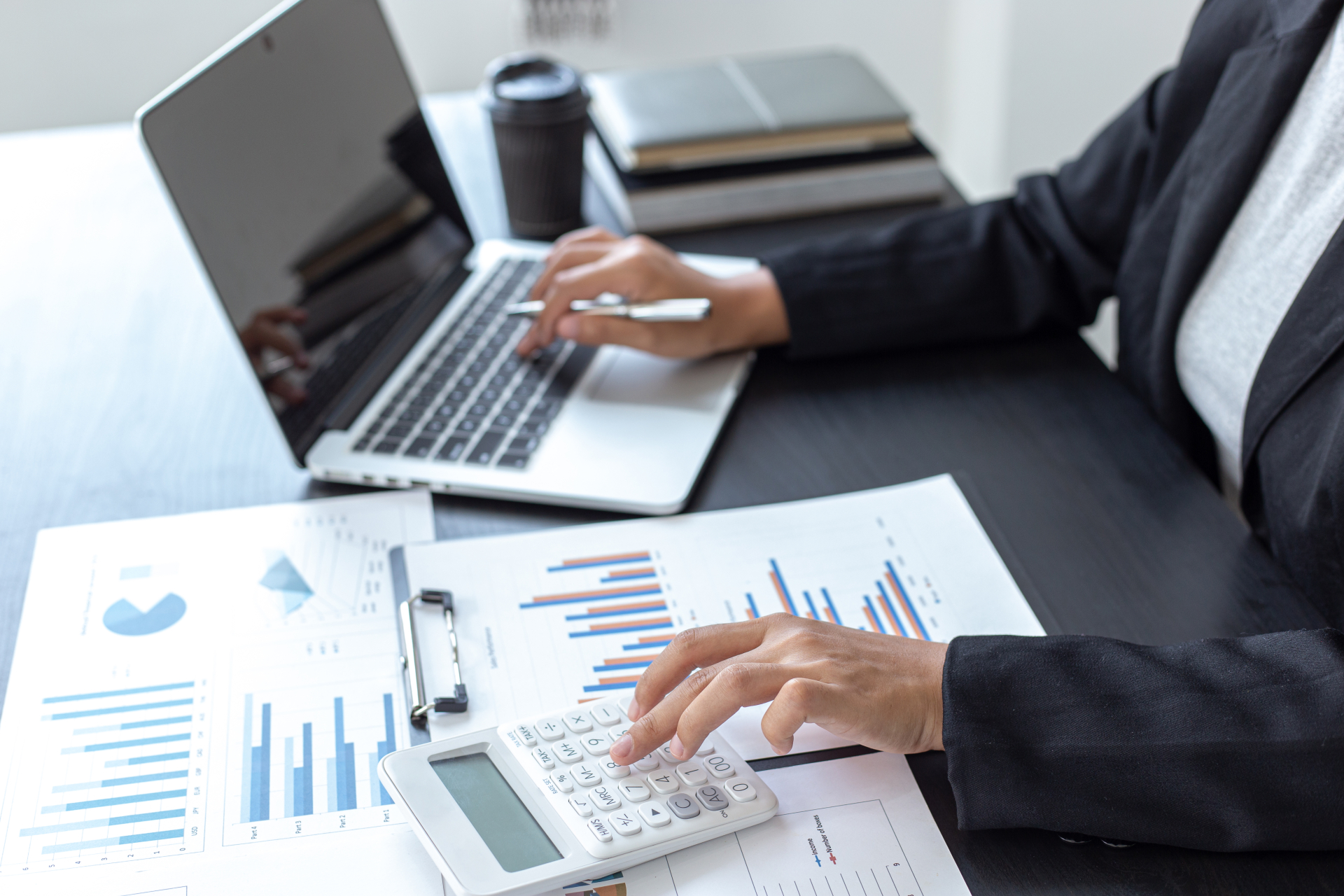 Zakup licencji od zagranicznej firmy a rozliczenie VAT. Sprawdź!