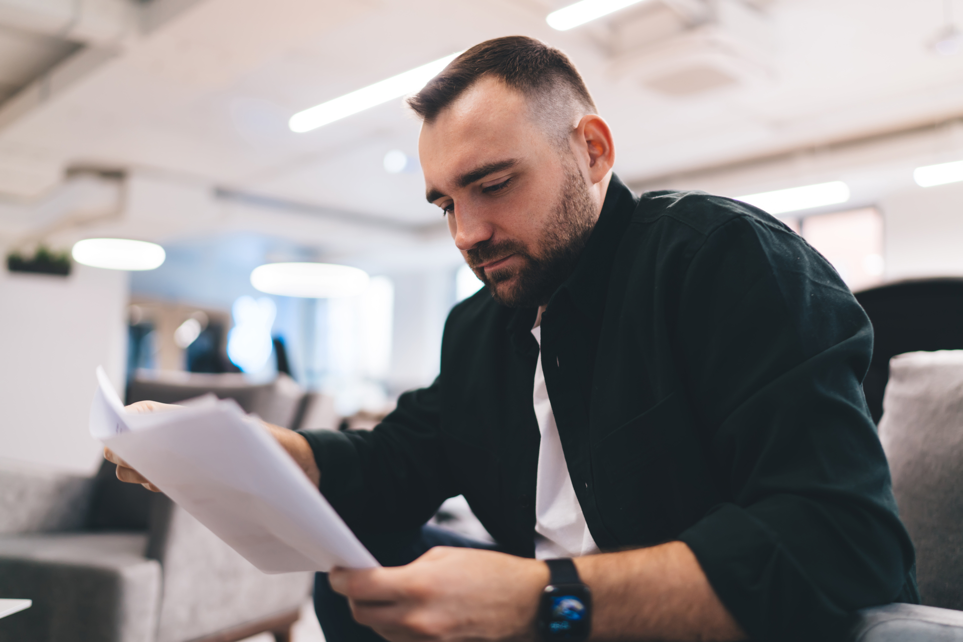 Urząd skarbowy adekwatny dla nierezydenta – jak go prawidłowo ustalić?