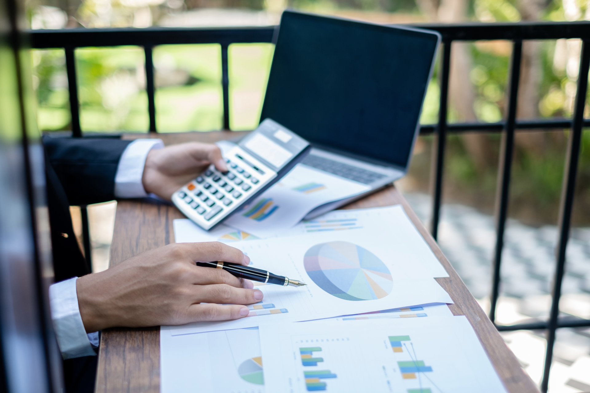 Działalność nierejestrowana a ulga dla młodych – czy można skorzystać ze zwolnienia?