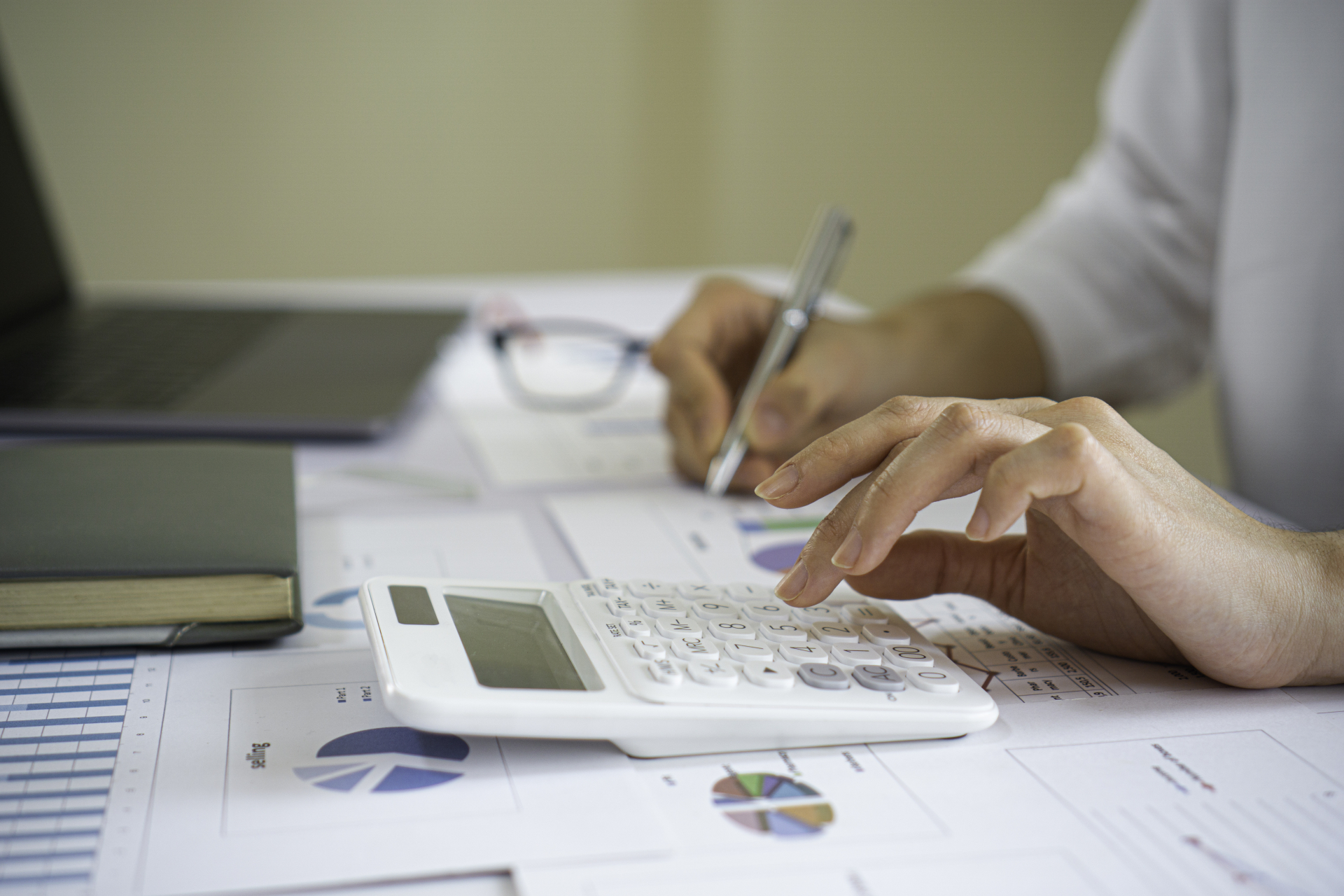 Jak liczyć limit 10 000 zł na potrzeby KSeF? Wyjaśniamy!