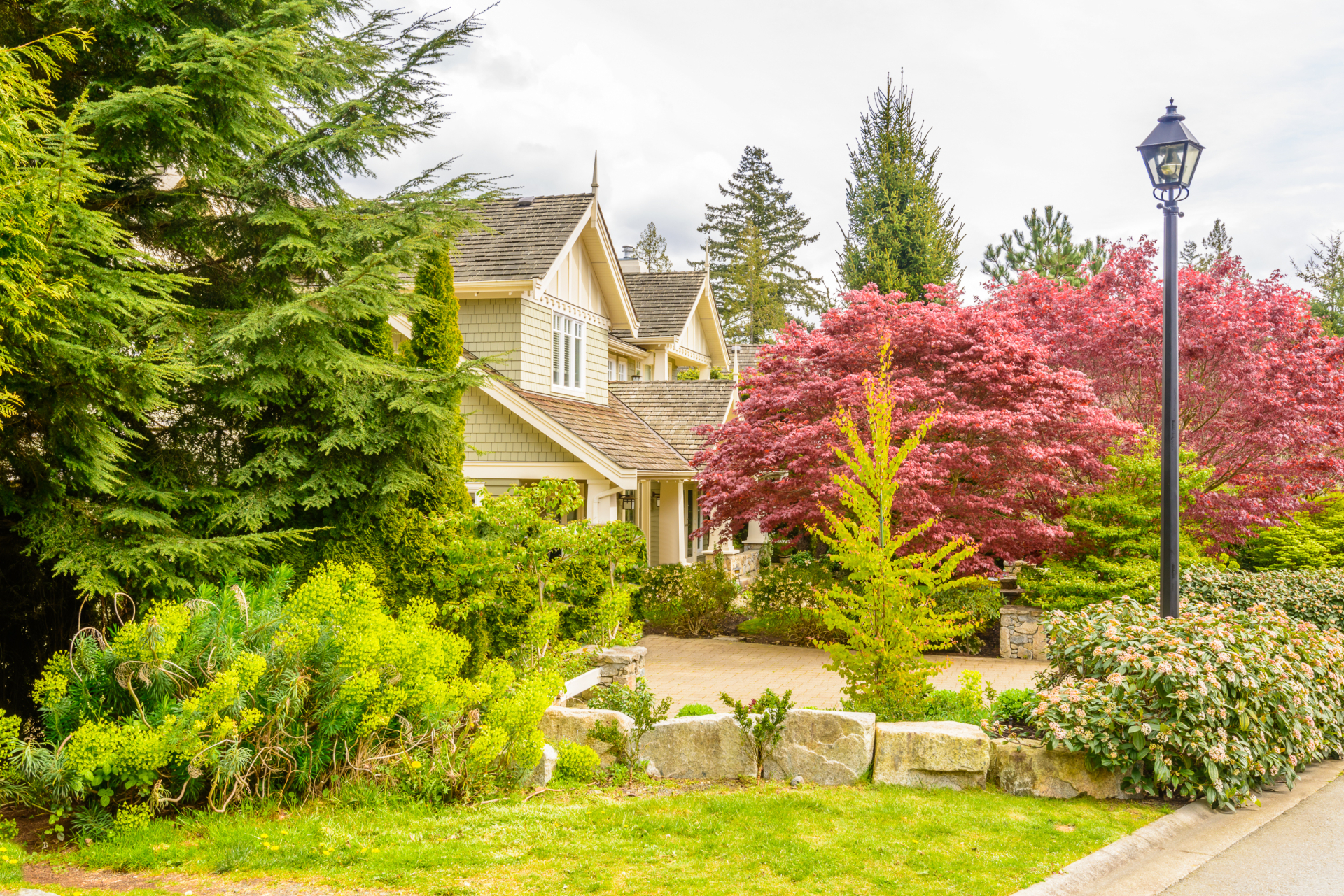 Przedmioty w częściach wspólnych – czy zarządca może je usunąć?